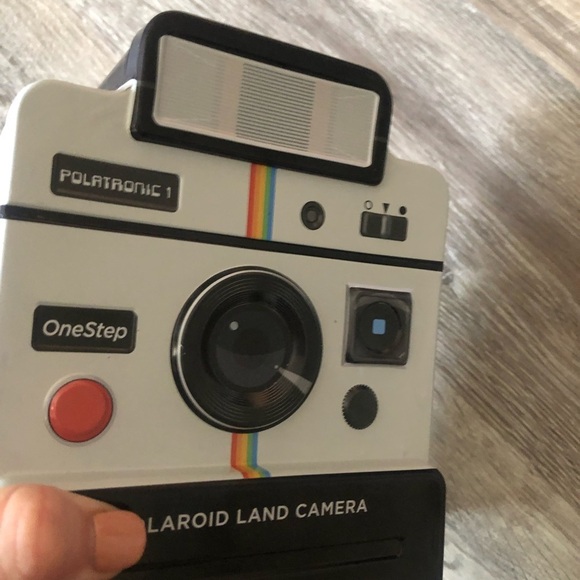 Polaroid, 500-Piece World Traveler Puzzle in 3D Tin Container - Picture 5 of 6